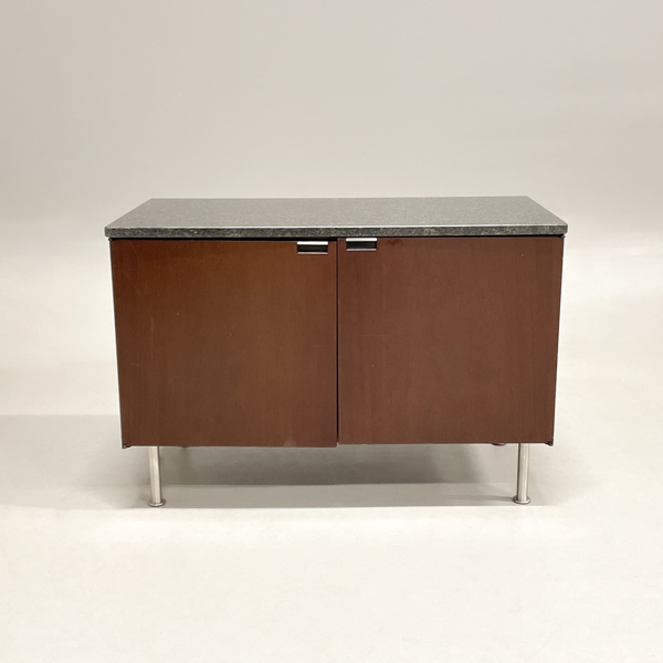 Sideboard med marmorskiva