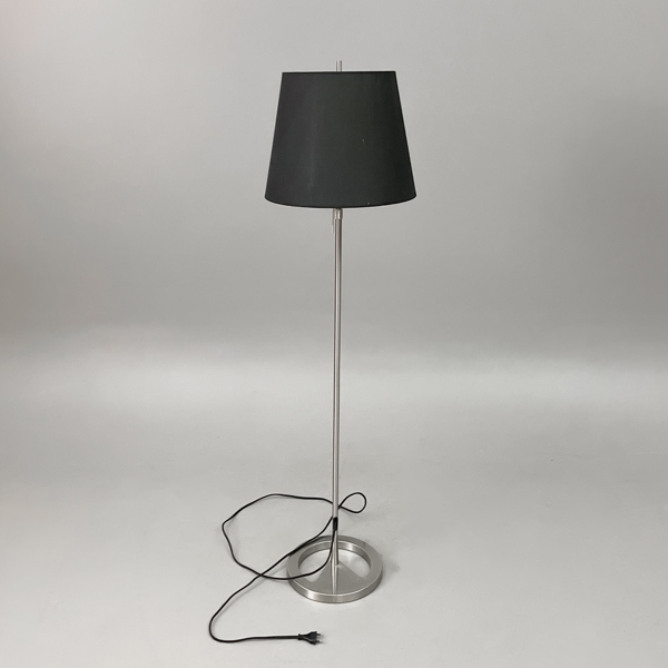 Golvlampa IKEA Nyfors FYND