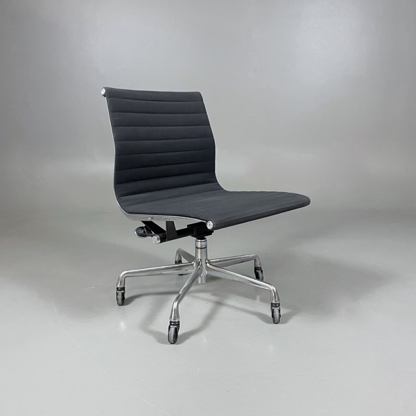 Kontorsstol Herman Miller Eames Aluminium Group