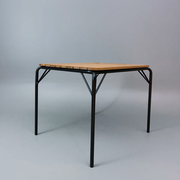 Utebord Normann Copenhagen Vig