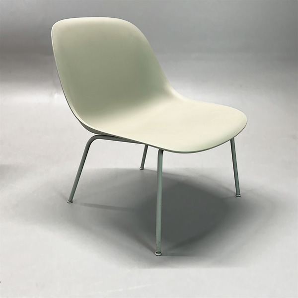 Loungestol MUUTO Fiber Lounge Chair Tube Base
