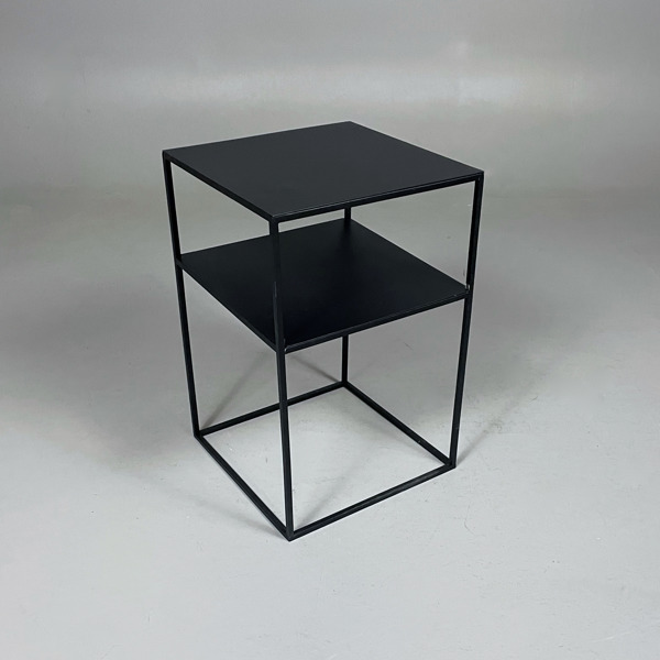 Sidobord H&M Square metal side table