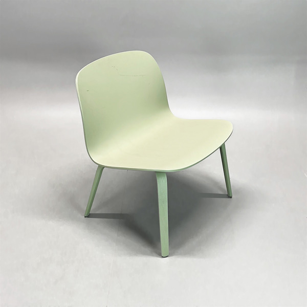 Loungestol MUUTO Visu Lounge Chair