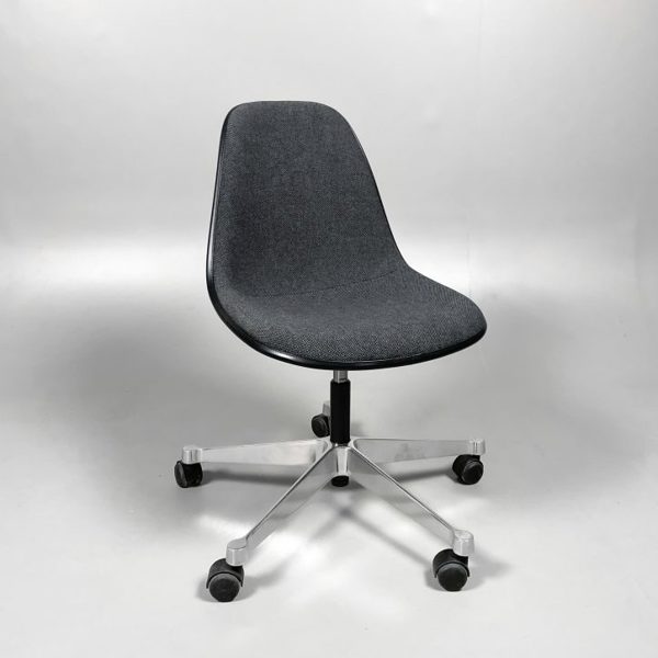 Kontorsstol Vitra Eames Plastic Side Chair PSCC