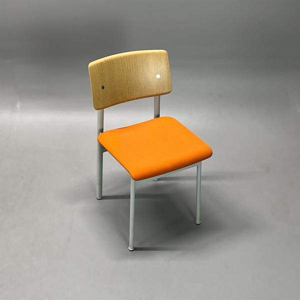 FYND - Stol MUUTO Loft Chair