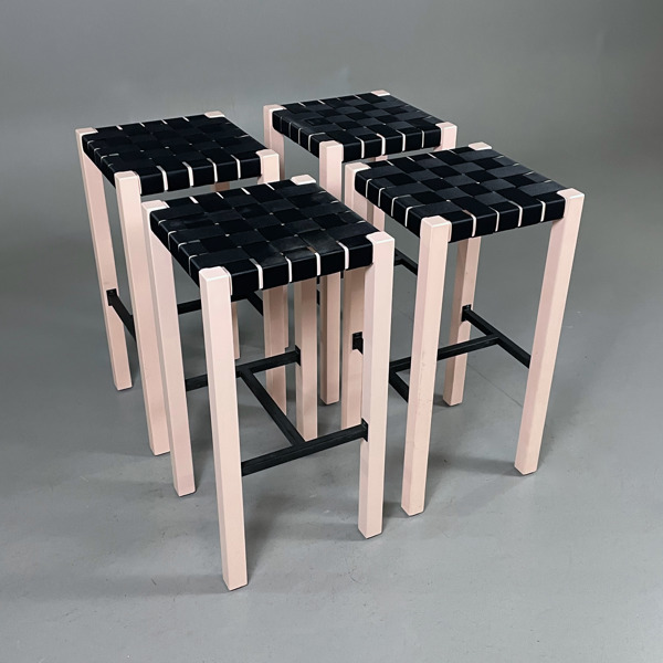 4st Barpallar svart/rosa sadelhjord