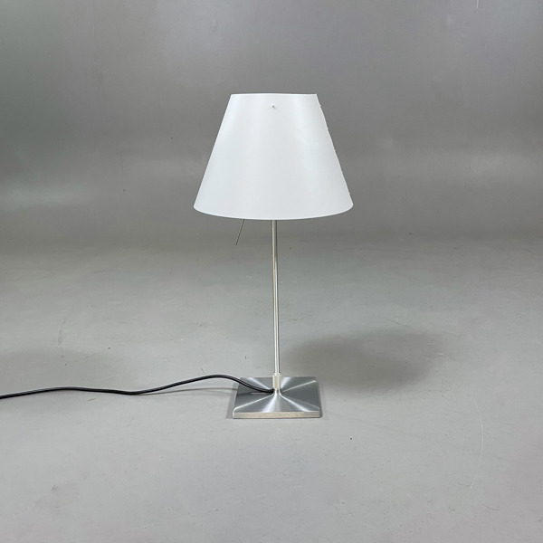 Paolo Rizzatto - Bordslampa Costanza - LUCEPLAN