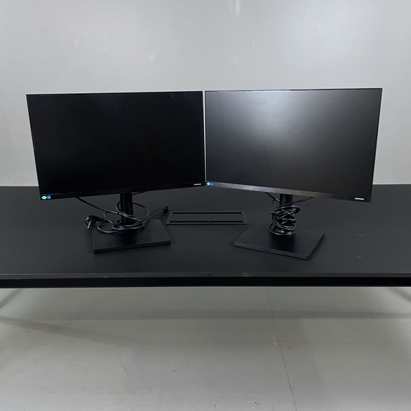 2st Samsung LED-skärm - Full HD - 24-tum - F24T450FQR - T45F Series