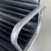 Charles & Ray Eames -  Aluminium Chair EA108 - VITRA