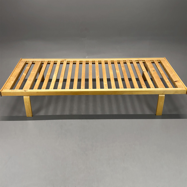 Alvar Aalto - Dagbädd 710 - Artek