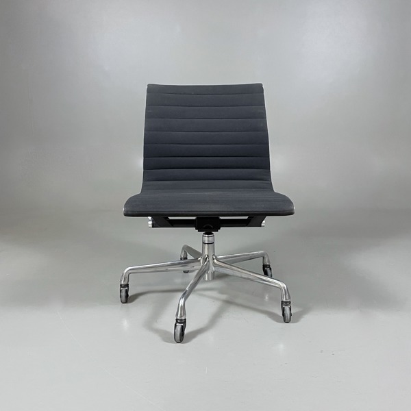 Kontorsstol Herman Miller Eames Aluminium Group