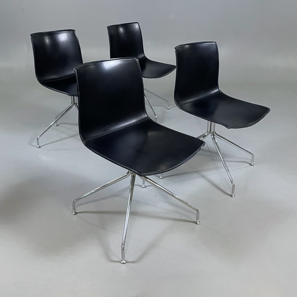 4st Arper Catifa 46 i svart läder