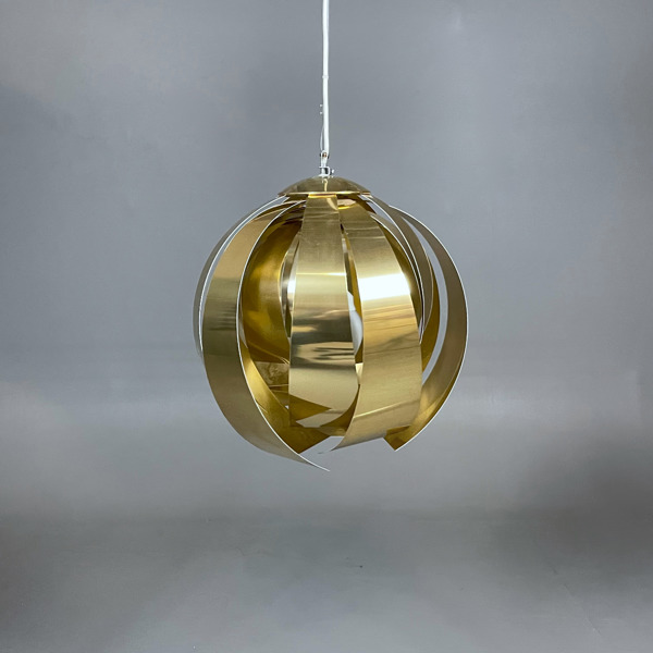 Taklampa i metal - mässing/guld