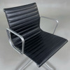 Charles & Ray Eames -  Aluminium Chair EA108 - VITRA