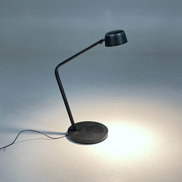 Luxo Skrivbordslampa Motus