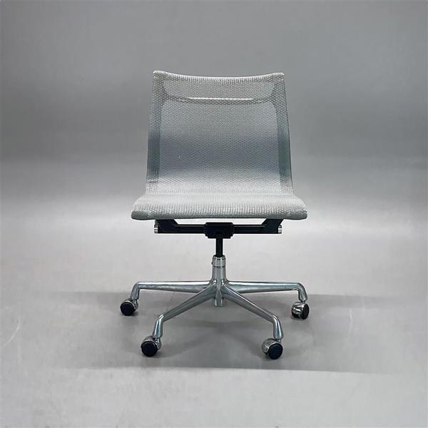 Charles & Ray Eames - Kontorsstol - "Eames Aluminium Group" - Herman Miller