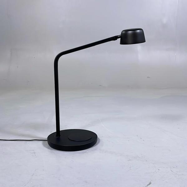 Luxo Skrivbordslampa Motus