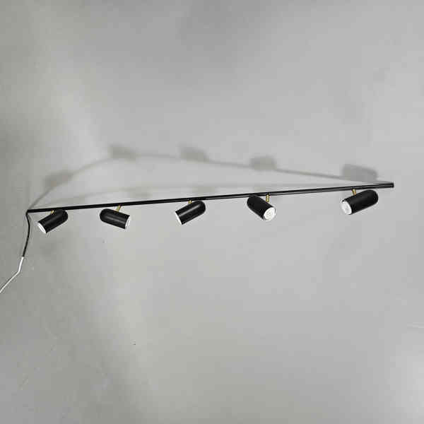 Taklampa Globen Lighting Swan 5 Svart