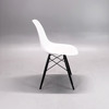 Stolar "Eames Plastic Chair DSW" - Vitra