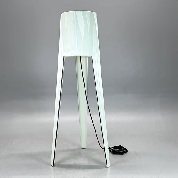 Golvlampa - "Dress" - Fambuena