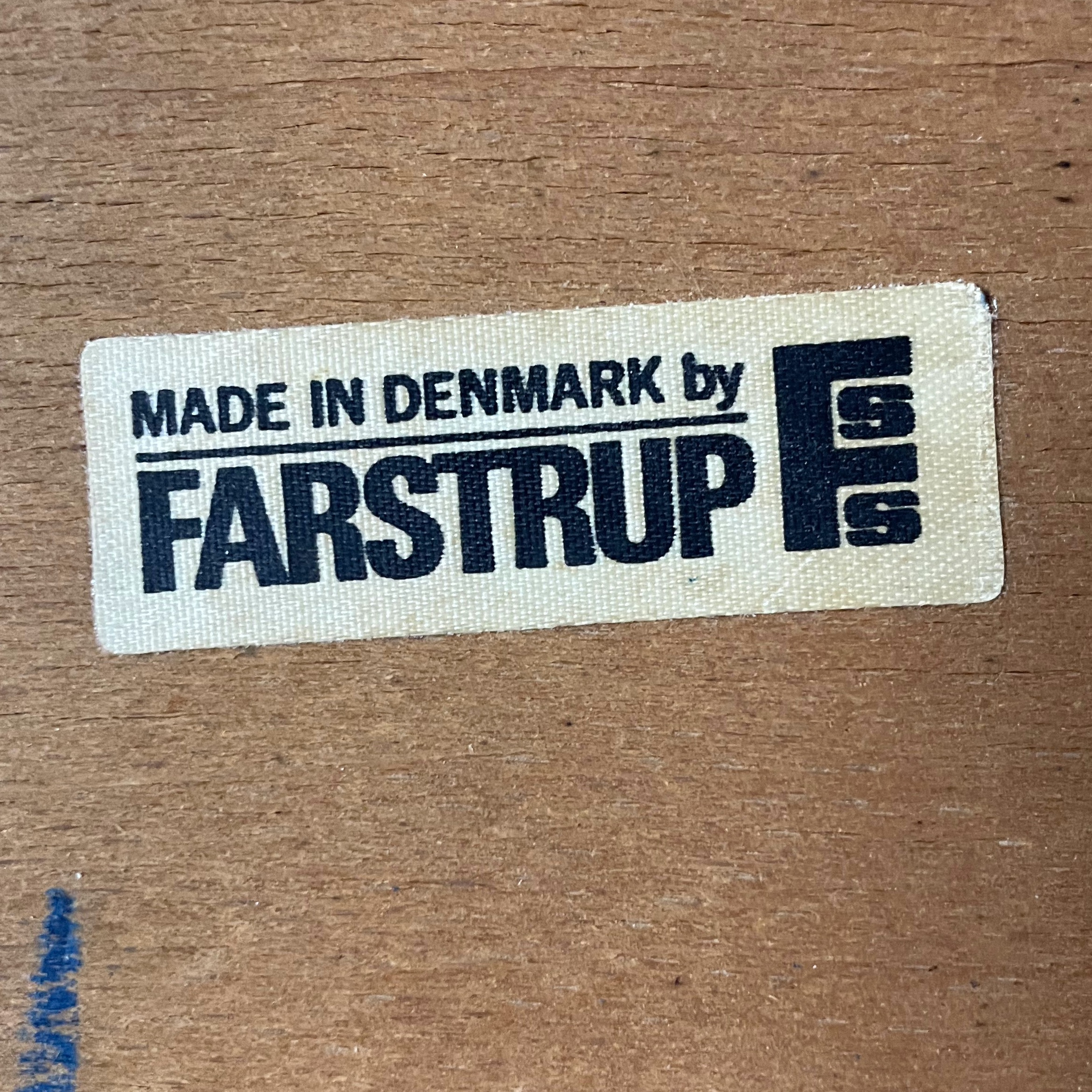 Farstrup Møbler